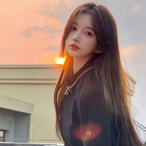 白袜子舞蹈生翘臀被c视频
